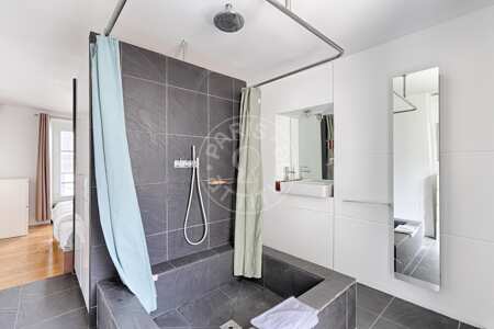 Bathroom Furnished apartment - 60m²  - 1 bedroom - Place des Vosges - Paris