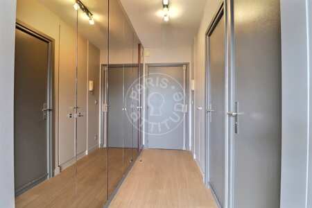 Eingangsbereich Möblierte wohnung - 45m²  - 1 Zimmer - Commerce - Paris