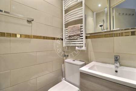 Badezimmer Möblierte studio - 14m²  - Tour Eiffel - Paris