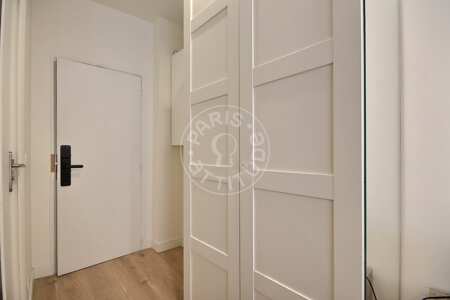 Ingresso Monolocale arredato - 20m²  - Montorgueil - Parigi