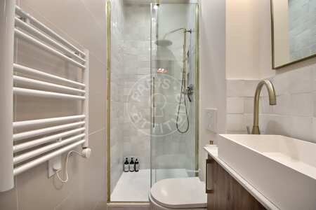 Salle de bain Appartement meublé - 29m²  - 1 chambre - Alésia - Paris