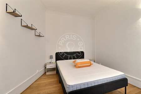 Bedroom Furnished apartment - 56m²  - 2 bedrooms - Place Monge - Paris