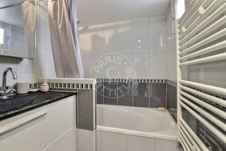 Salle de bain Appartement meublé - 39m²  - 1 chambre - Daumesnil - Paris