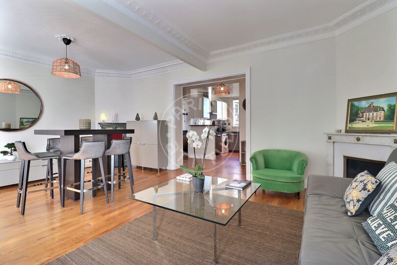 Furnished 2 bedrooms - Paris 75015 - 17350