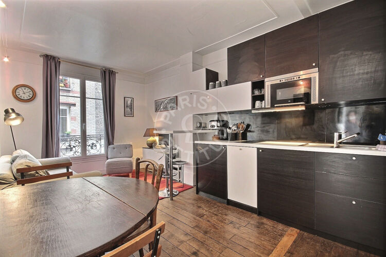 Salotto - 1 locale arredato - Parigi 75011 - 1814