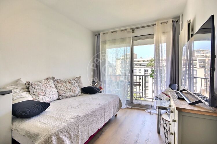 Living room - Furnished studio - Paris 75011 - 1842