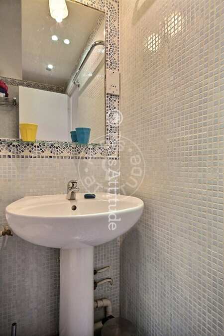 Bathroom Furnished apartment - 43m²  - 1 bedroom - Centre George Pompidou - Paris