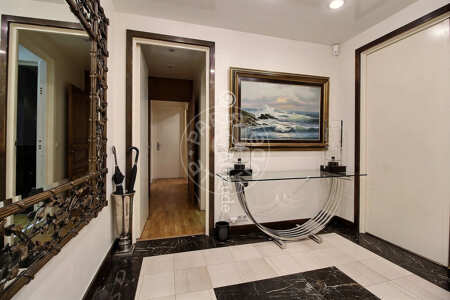 Entrée Appartement meublé - 120m²  - 2 chambres - Avenue Foch - Paris