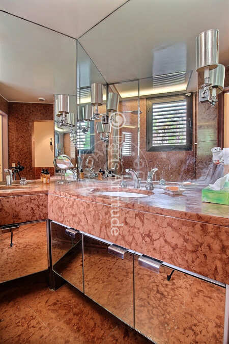 Salle de bain Appartement meublé - 120m²  - 2 chambres - Avenue Foch - Paris