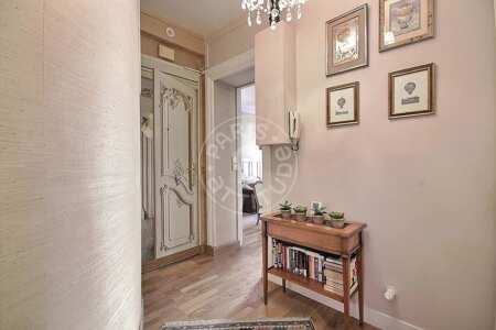 Entrée Duplex meublé - 61m²  - 1 chambre - Trocadéro - Paris