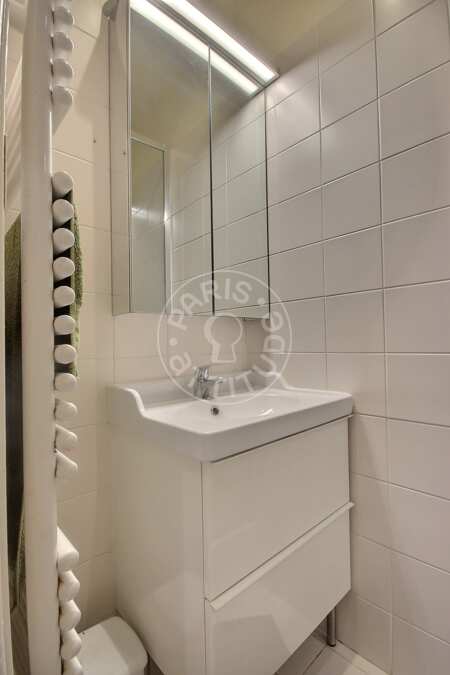 Bathroom Furnished apartment - 70m²  - 2 bedrooms - Panthéon / Sorbonne - Paris