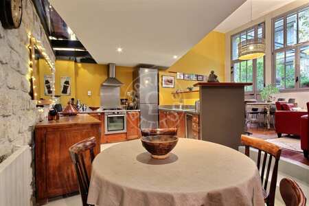 Kitchen Furnished loft - 150m²  - 3 bedrooms - Belleville - Paris