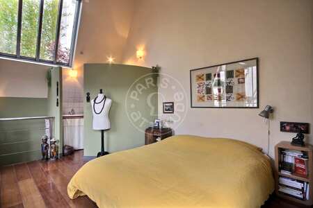 Bedroom Furnished loft - 150m²  - 3 bedrooms - Belleville - Paris