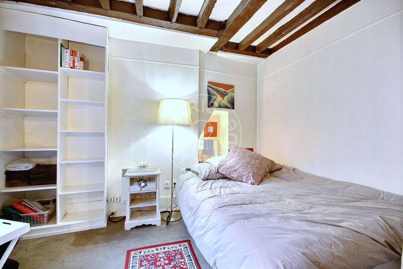 1 dormitorio amueblado - París 75001 - 1957