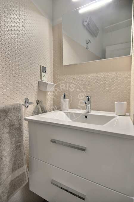 Baño Estudio amueblado - 25m²  - Saint-Paul - París