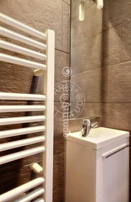 Bathroom Furnished studio - 18m²  - Montorgueil - Paris