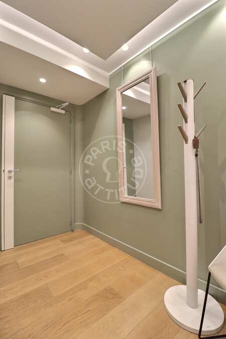 Entrance Furnished apartment - 96m²  - 3 bedrooms - Beaugrenelle - Paris
