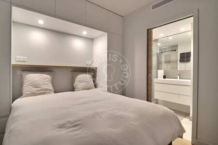 Bedroom Furnished apartment - 96m²  - 3 bedrooms - Beaugrenelle - Paris