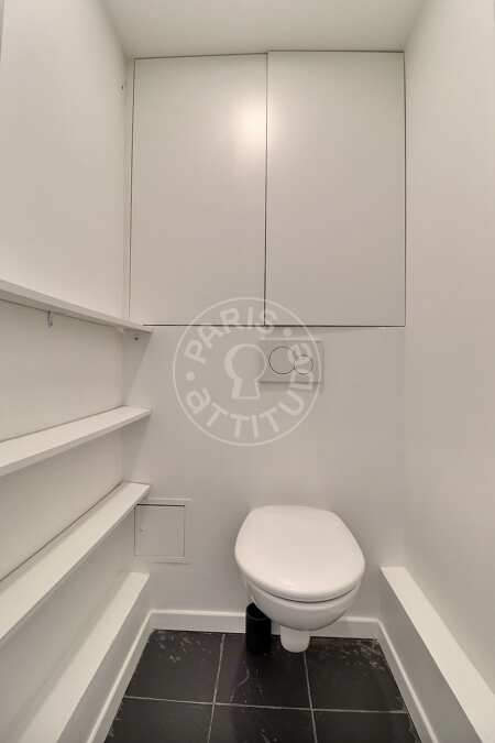 Toilet Furnished apartment - 28m²  - 1 bedroom - Bastille - Paris