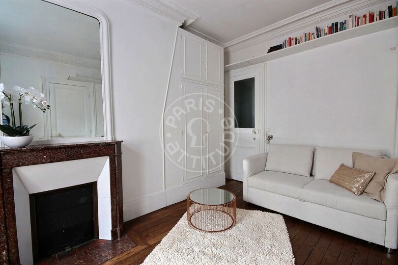 Quitinete mobiliado - Paris 75017 - 2041
