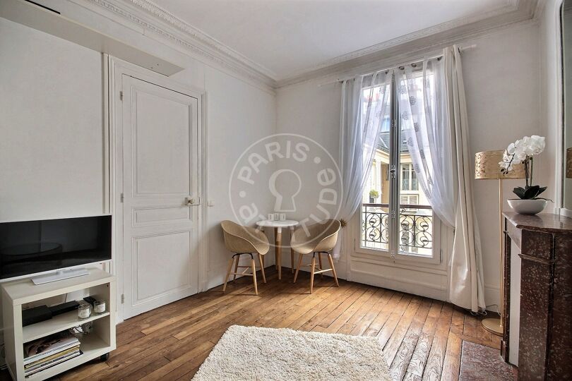 Quitinete mobiliado - Paris 75017 - 2041
