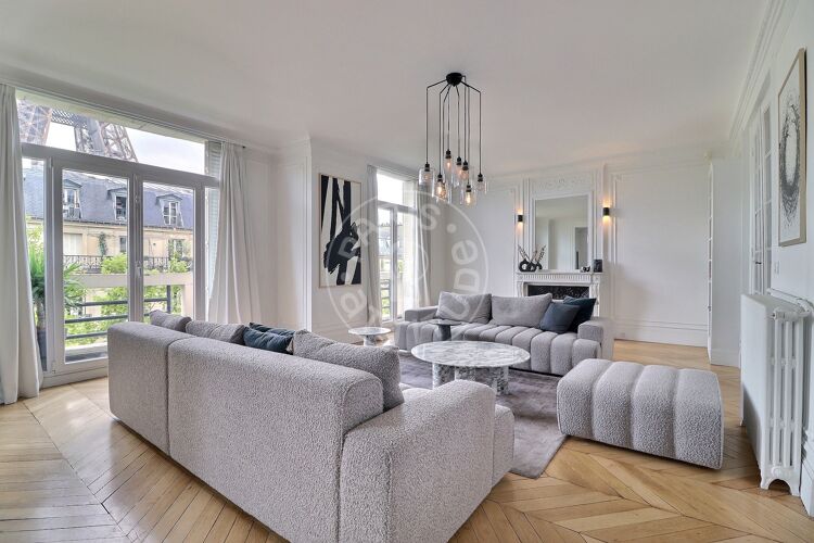 Living room - Furnished 4 bedrooms - Paris 75007 - 20795