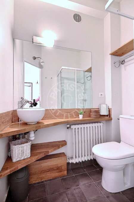 Casa de banho Quitinete mobilado - 23m²  - Pereire - Paris
