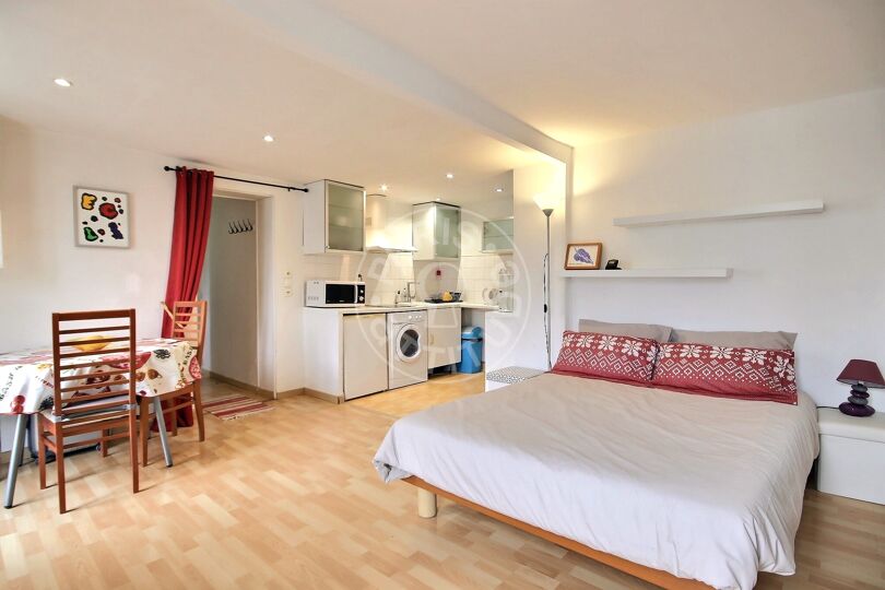 Quitinete mobiliado - Paris 75011 - 2111