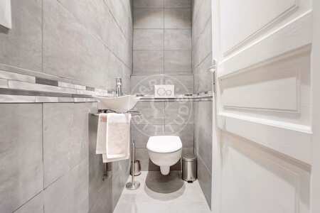 Toilet Furnished souplex - 130m² - 3 bedrooms - Tour Eiffel - Paris