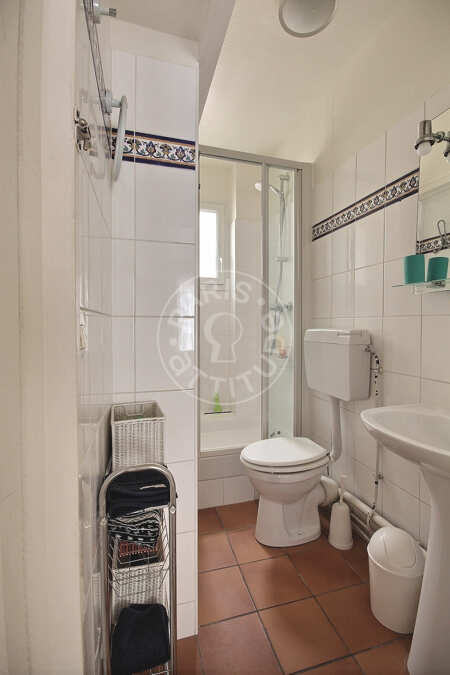 Salle de bain Appartement meublé - 40m²  - 2 chambres - Jules Joffrin - Mairie du 18ème - Paris