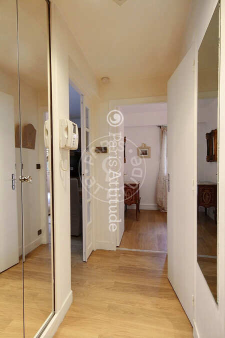 Entrance Furnished apartment - 42m² - 1 bedroom - Porte Maillot / Palais des Congrès - Paris