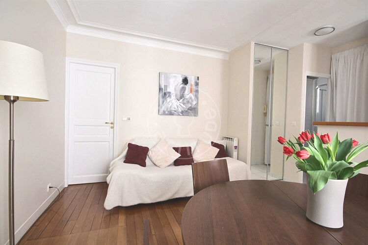 Sala - 1 quarto mobiliado - Paris 75011 - 2413