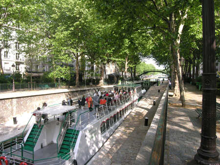 undefined Appartement meublé - 75m²  - 1 chambre - Canal Saint-Martin - Paris