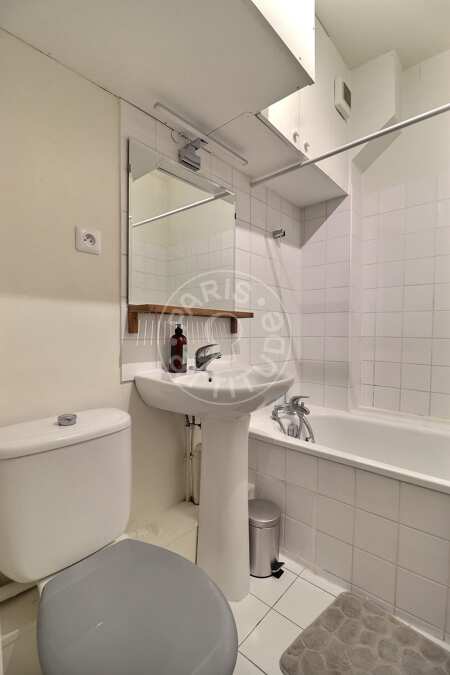 Salle de bain Appartement meublé - 60m²  - 1 chambre - Oberkampf - Paris