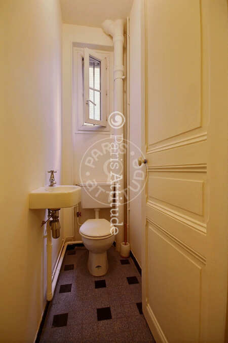 Toilet Furnished apartment - 69m²  - 2 bedrooms - Tour Eiffel - Paris
