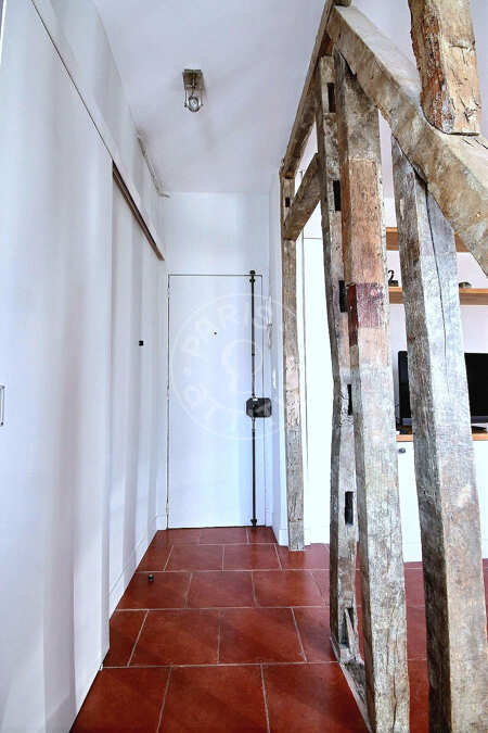 Entrance Furnished studio - 24m²  - Oberkampf - Paris