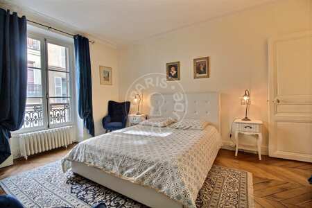 Bedroom Furnished apartment - 76m²  - 2 bedrooms - Champs-Elysées - Paris