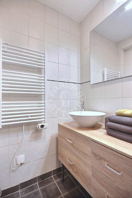 Badezimmer Möblierte wohnung - 76m²  - 2 Zimmer - Batignolles - Paris