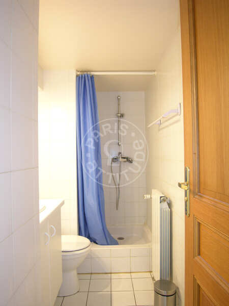Casa de banho Quitinete mobilado - 25m²  - Montorgueil - Paris