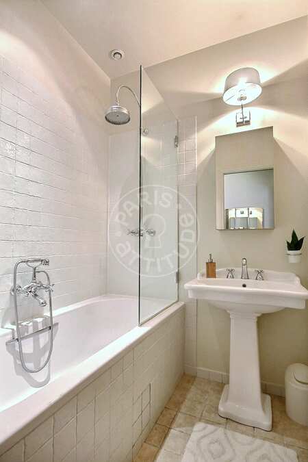 Casa de banho Apartamento mobilado - 42m²  - 1 quarto - Montorgueil - Paris