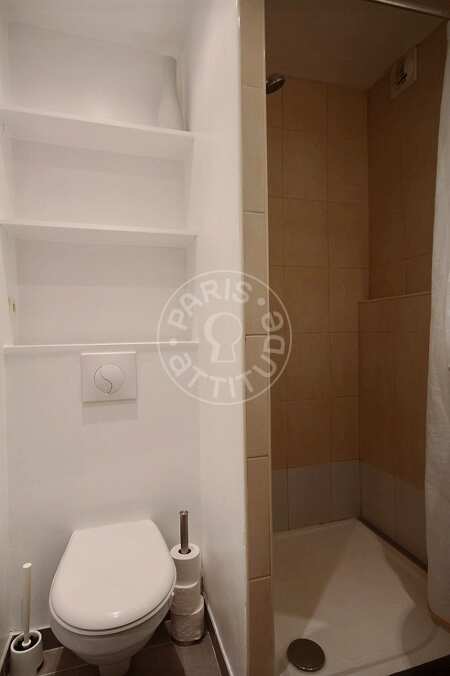 Casa de banho Quitinete mobilado - 21m²  - Ménilmontant - Paris