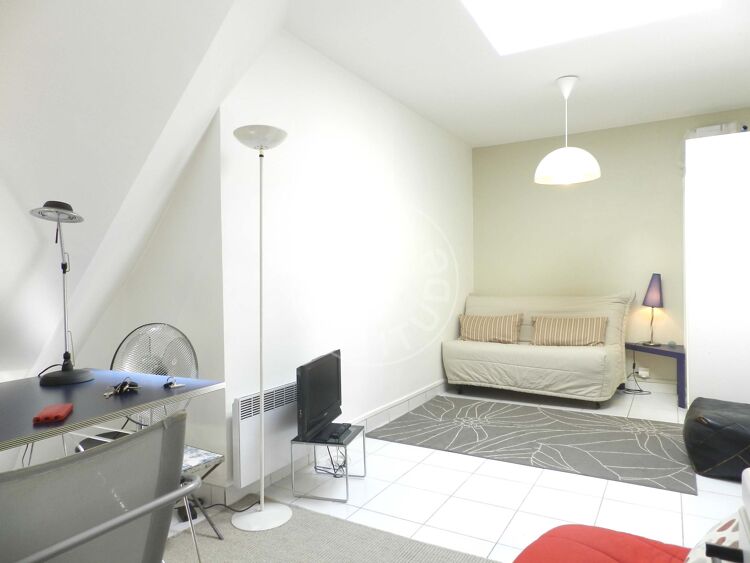 Salon - Studio meublé - Paris 75017 - 3002