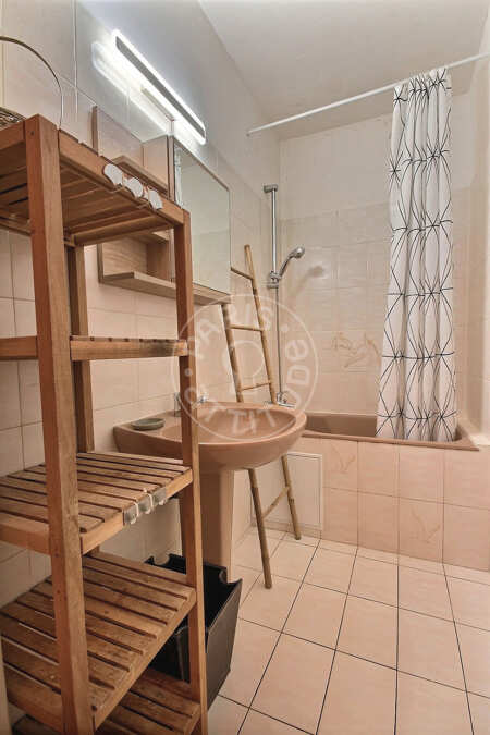 Bathroom Furnished apartment - 40m²  - 1 bedroom - Plaisance / Pernety - Paris