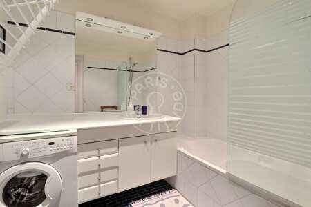 Casa de banho Apartamento mobilado - 43m²  - 1 quarto - Commerce - Paris