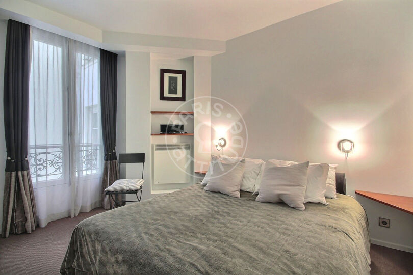 1 locale arredato - Parigi 75006 - 3103