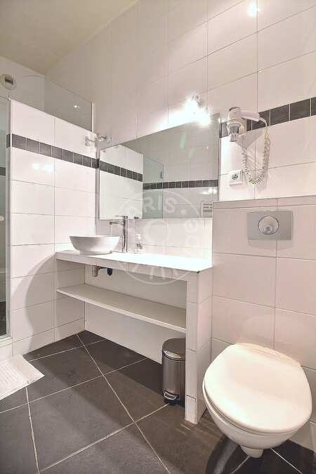 Casa de banho Quitinete mobilado - 32m²  - Arc de Triomphe - Paris