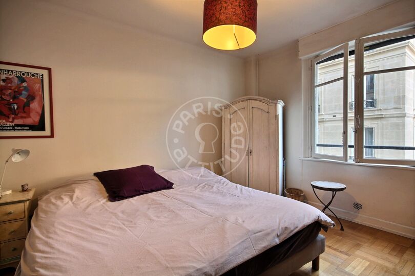 1 locale arredato - Parigi 75006 - 3146