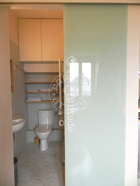 Salle de bain Studio meublé - 22m²  - Miromesnil - Paris
