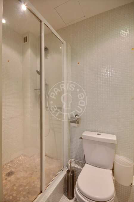 Bathroom Furnished studio - 22m²  - Montorgueil - Paris