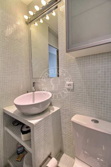 Bathroom Furnished apartment - 37m²  - 1 bedroom - Latin / Saint-Michel - Paris